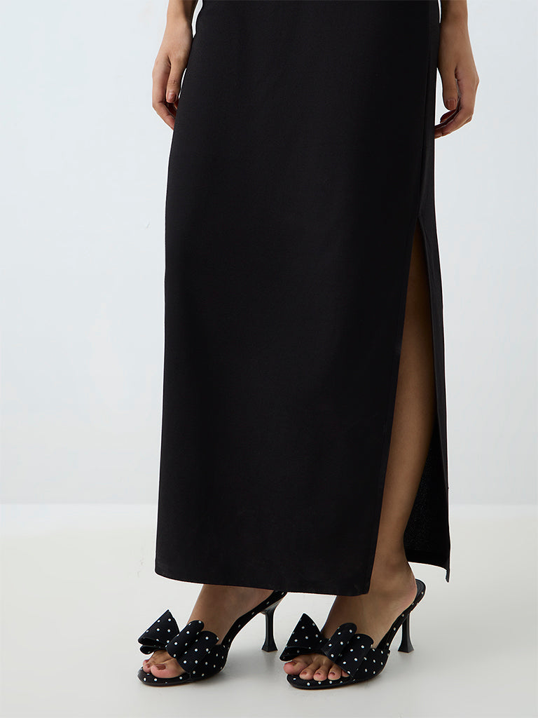 Nuon Black Solid Sheath Dress