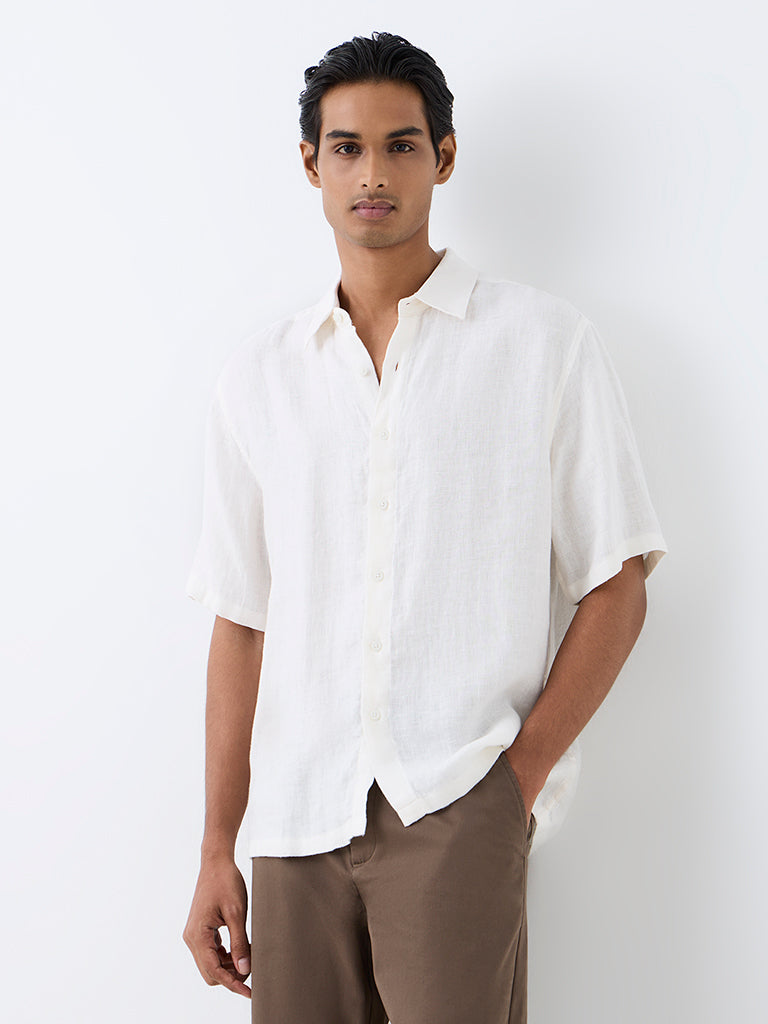 Ascot Off-White Solid Relaxed-Fit Shirt