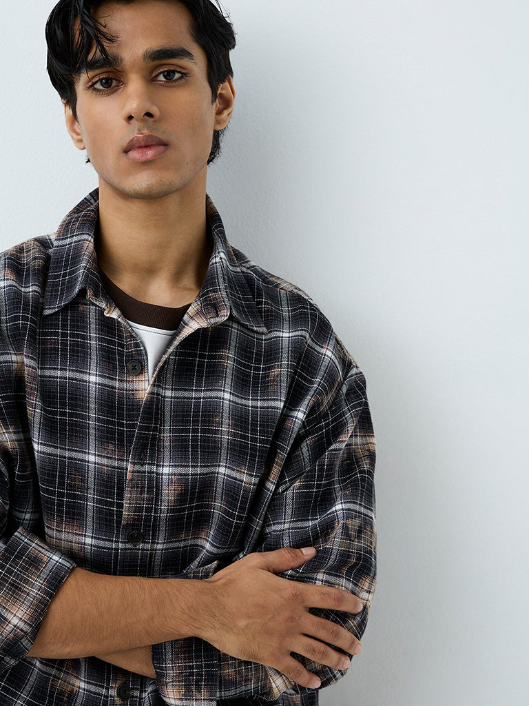 Nuon Dark Grey Checkered Relaxed-Fit Cotton Shirt