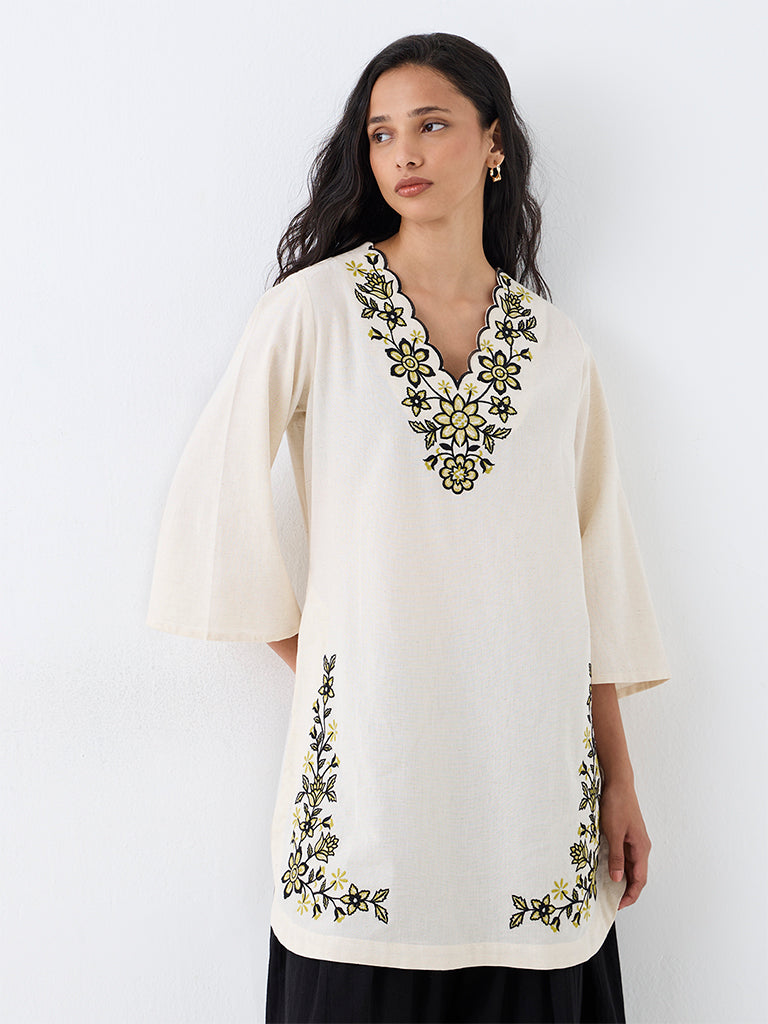 Utsa Off-White Floral Embroidered Cotton-Blend Kurti