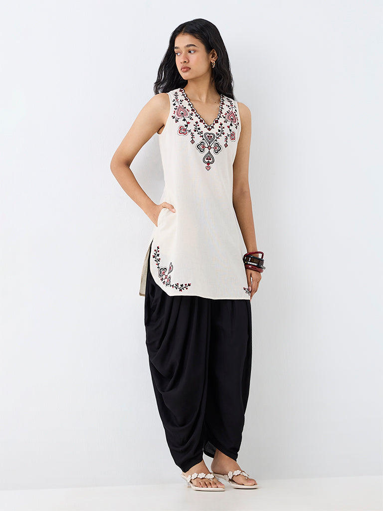 Utsa Black Solid Dhoti Pants