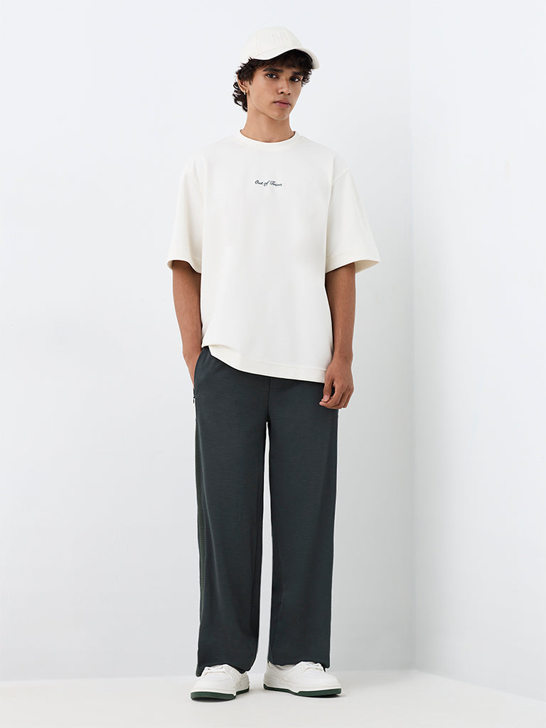 Nuoflexx Dark Green Self-Striped Mid-Rise Cotton-Blend Track Pants