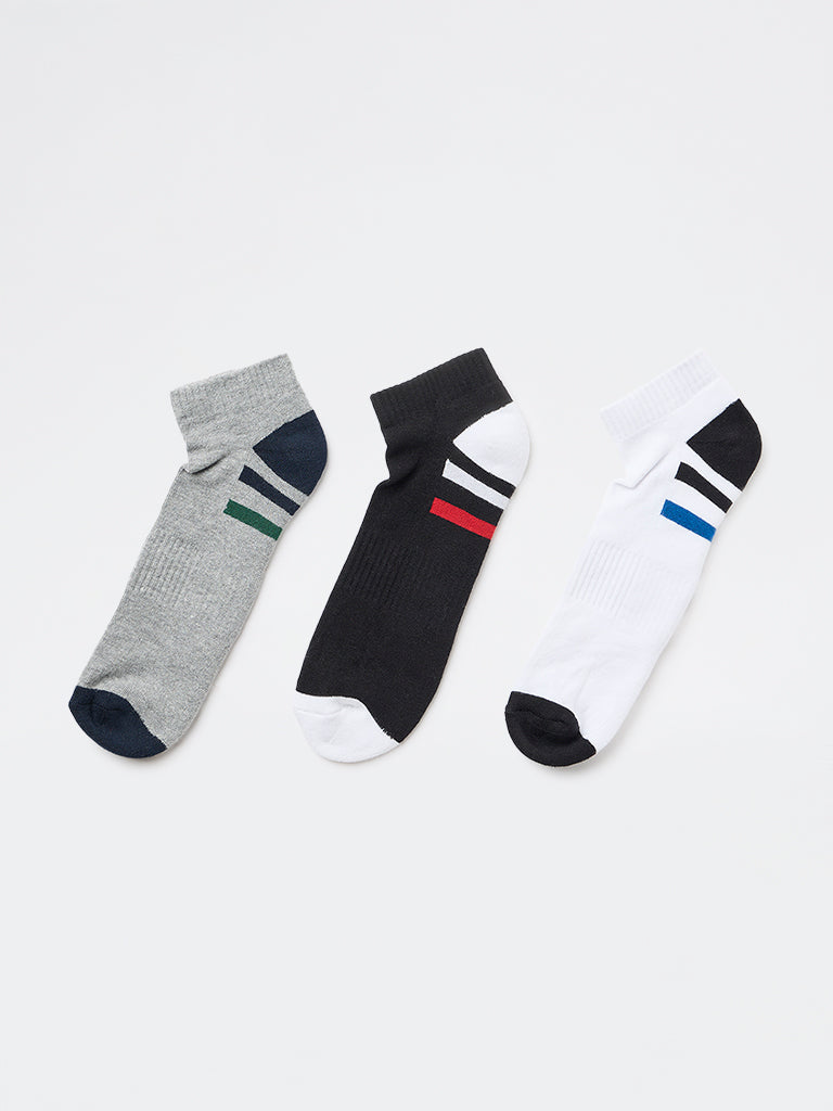 WES Lounge Black Striped Detailed Ankle Socks - Pack of 3