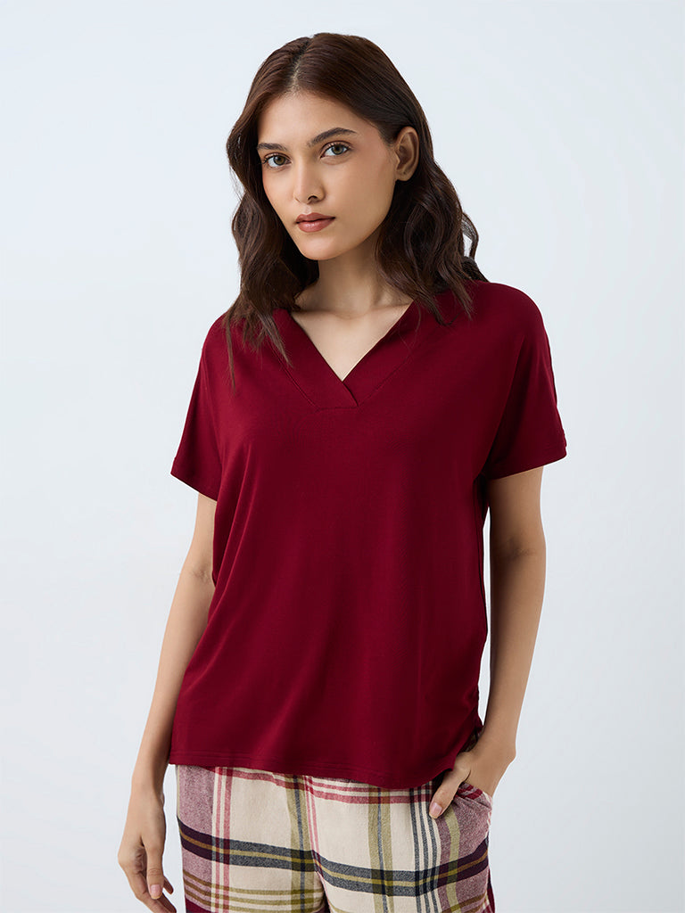 Wunderlove Burgundy Solid T-Shirt
