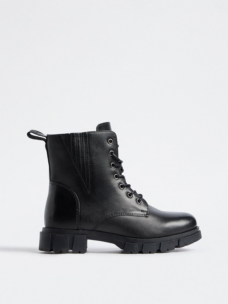 LUNA BLU Black Leather Lace-Up Biker Boots