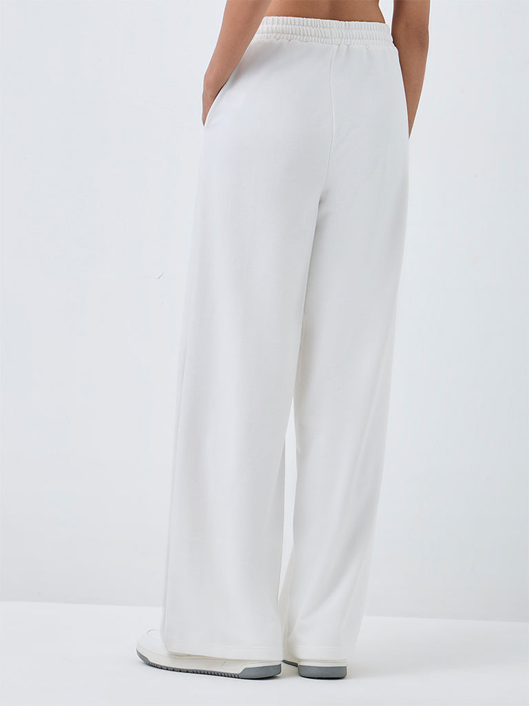 Nuoflexx Off-White Solid High-Rise Track Pants