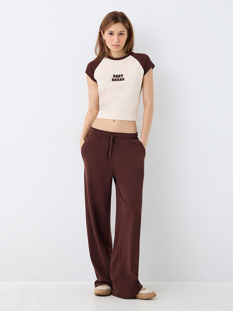 Nuoflexx Off-White Text Embroidered T-Shirt