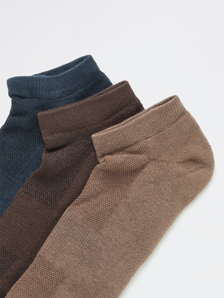 WES Lounge Brown Colour-Blocked Cotton-Blend Ankle Socks - Pack of 3