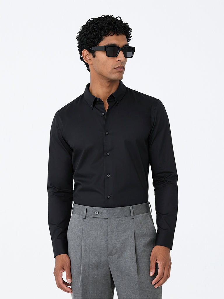 WES Formals Black Solid Slim-Fit Cotton Shirt
