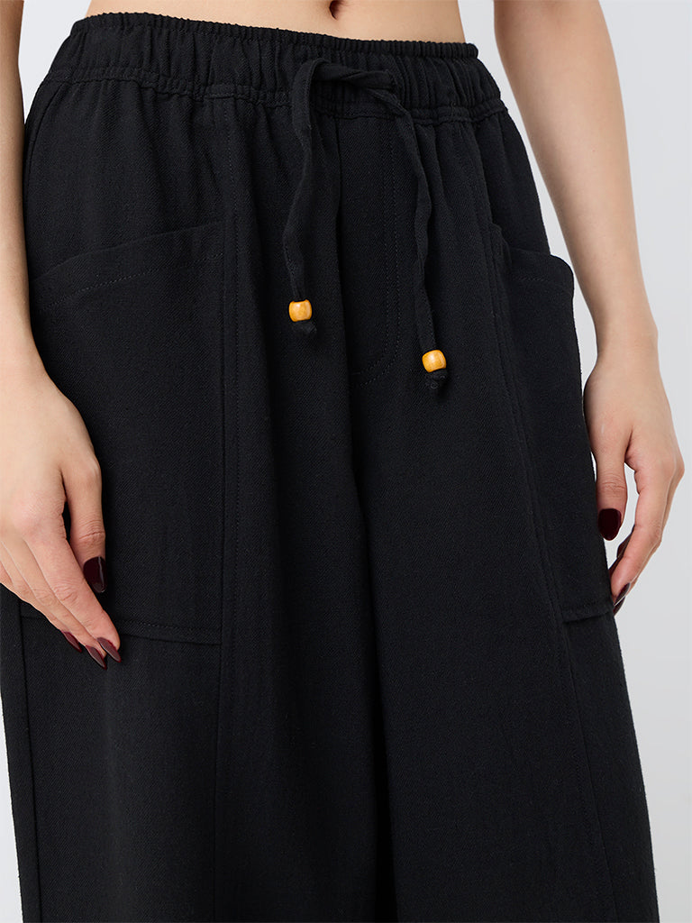 Bombay Paisley Black Solid High-Rise Cotton-Blend Pants