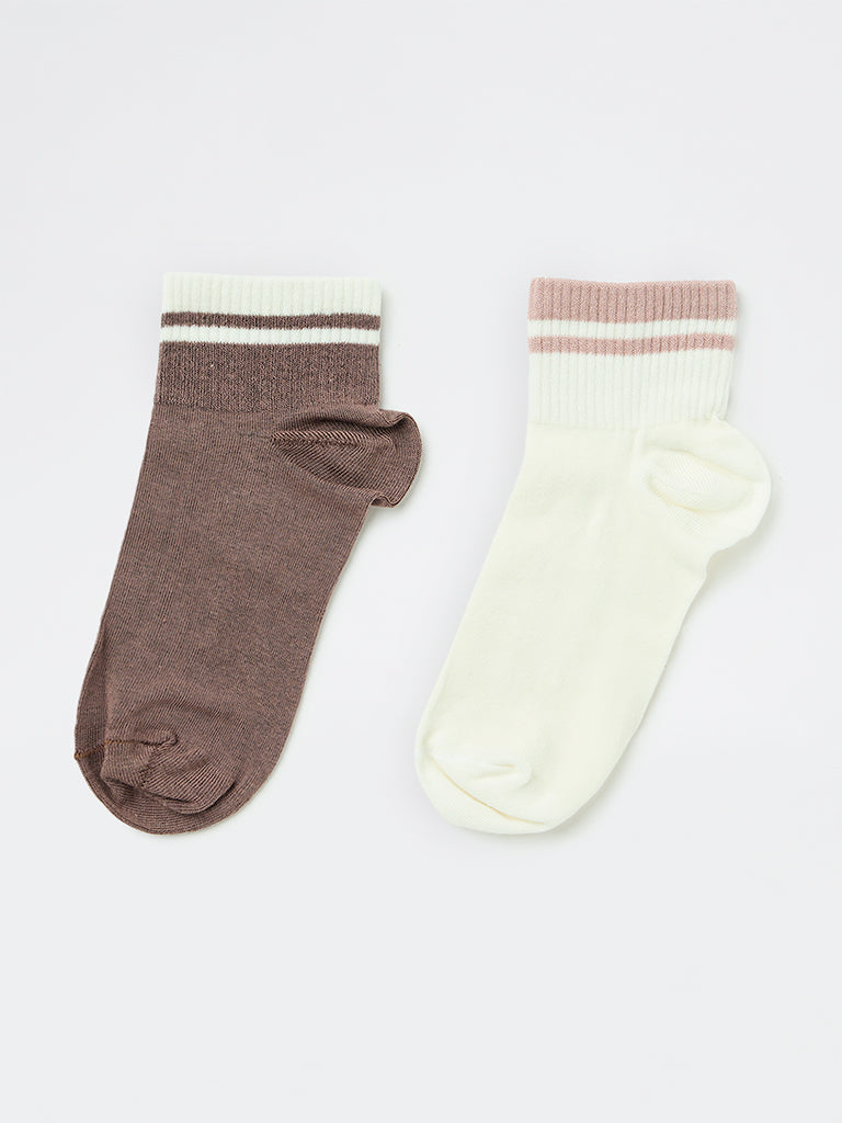Wunderlove Brown and Ivory Striped Cotton-Blend Ankle Socks - Pack of 2