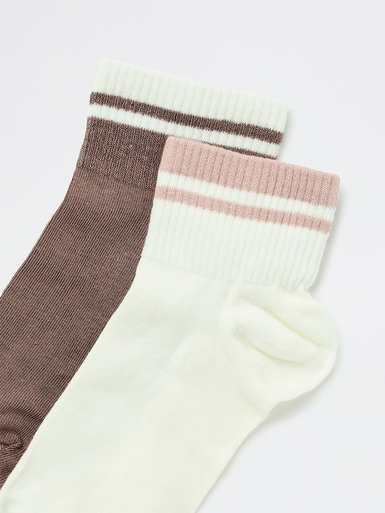 Wunderlove Brown and Ivory Striped Cotton-Blend Ankle Socks - Pack of 2