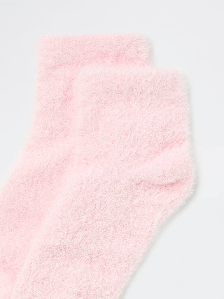 Superstar Pink Fuzzy-Textured Ankle Socks
