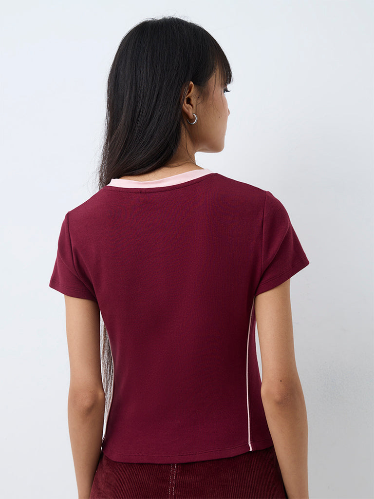 Nuon Burgundy Text Printed Cotton T-Shirt