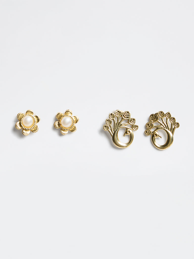 Westside Accessories Gold Floral Design Stud Earrings