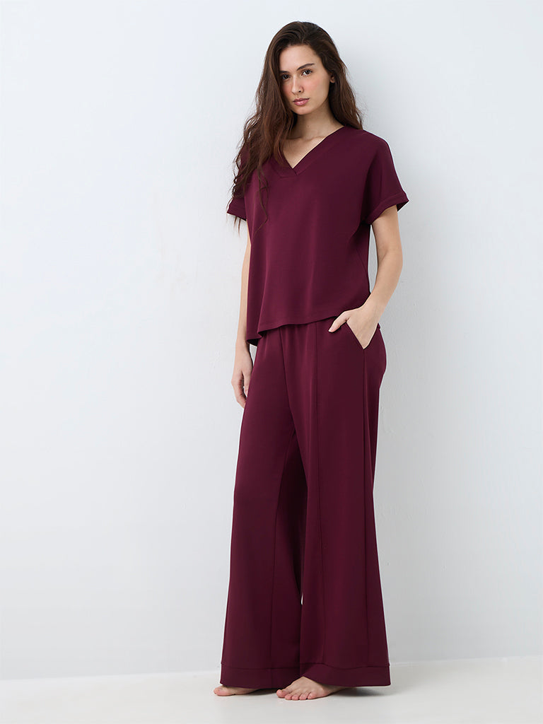 Wunderlove Wine Solid T-Shirt