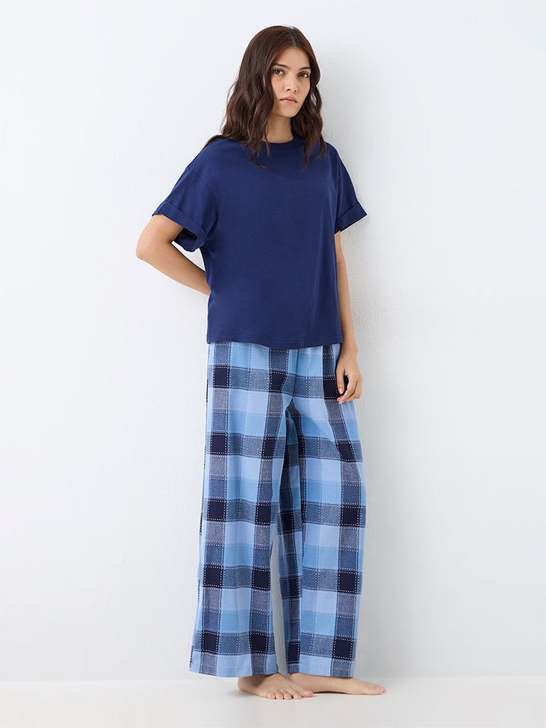 Wunderlove Navy Solid Cotton T-Shirt