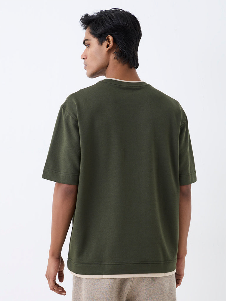 Nuoflexx Dark Olive Contrast-Detail Relaxed-Fit Cotton-Blend T-Shirt