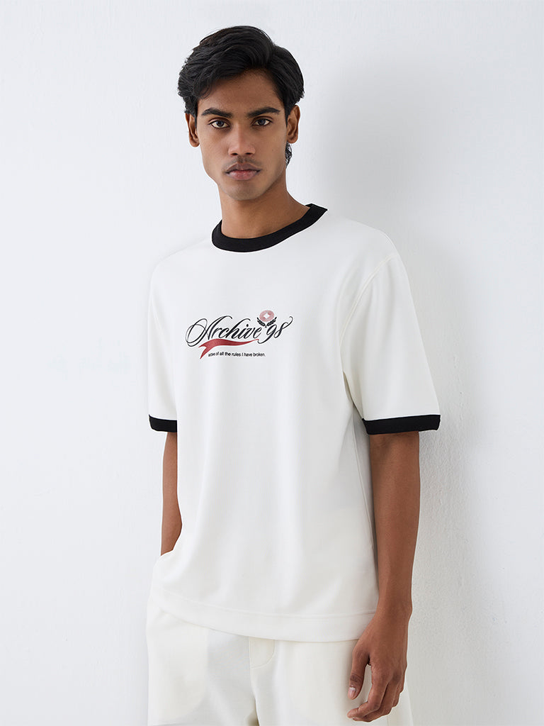 Nuoflexx White Text Printed Relaxed-Fit Cotton-Blend T-Shirt