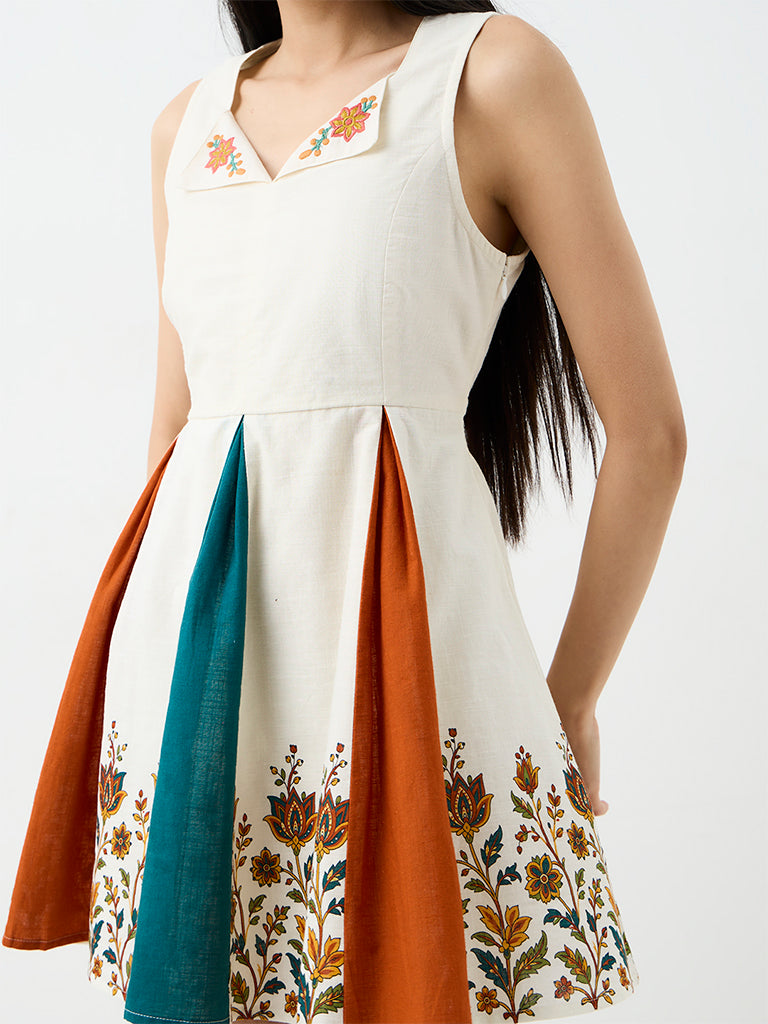 Bombay Paisley Off-White Floral Printed Cotton Fit-and-Flare Dress