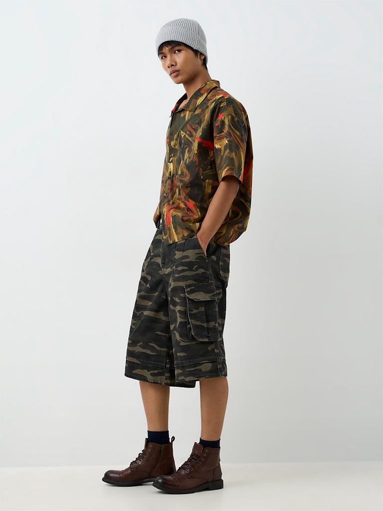 Nuon Dark Olive Camouflage Printed Relaxed-Fit Mid-Rise Cargo Jorts