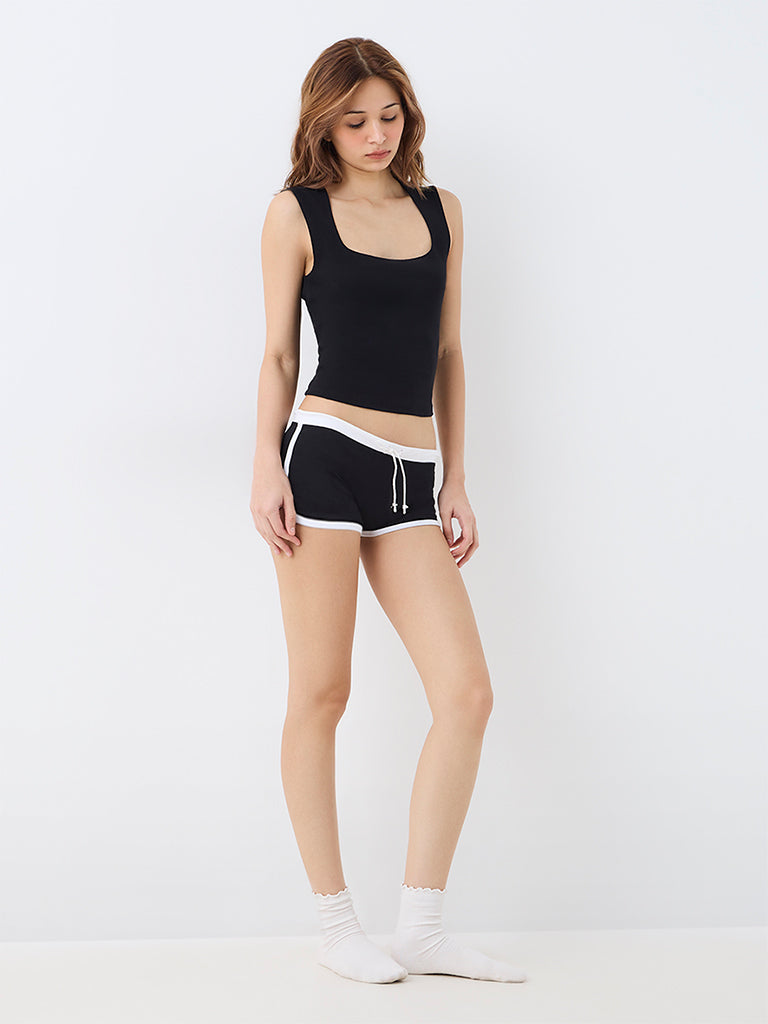 Superstar Black Solid Cotton-Blend Tank Top