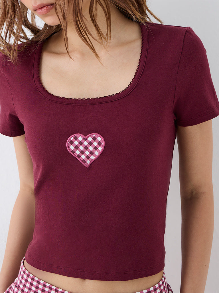 Superstar Maroon Heart Design T-Shirt