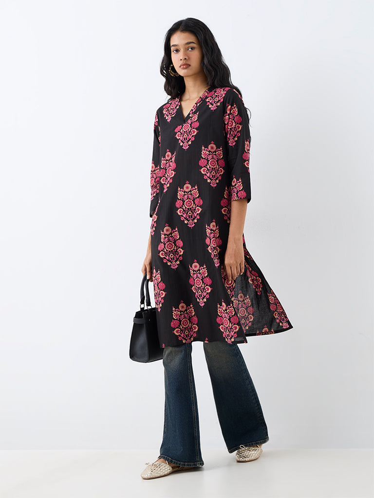 Utsa Black Floral Pattern Straight Kurta