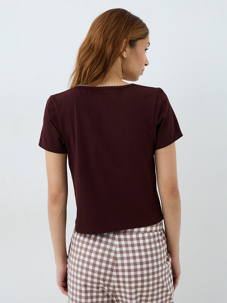 Superstar Dark Brown Heart Embroidered T-Shirt