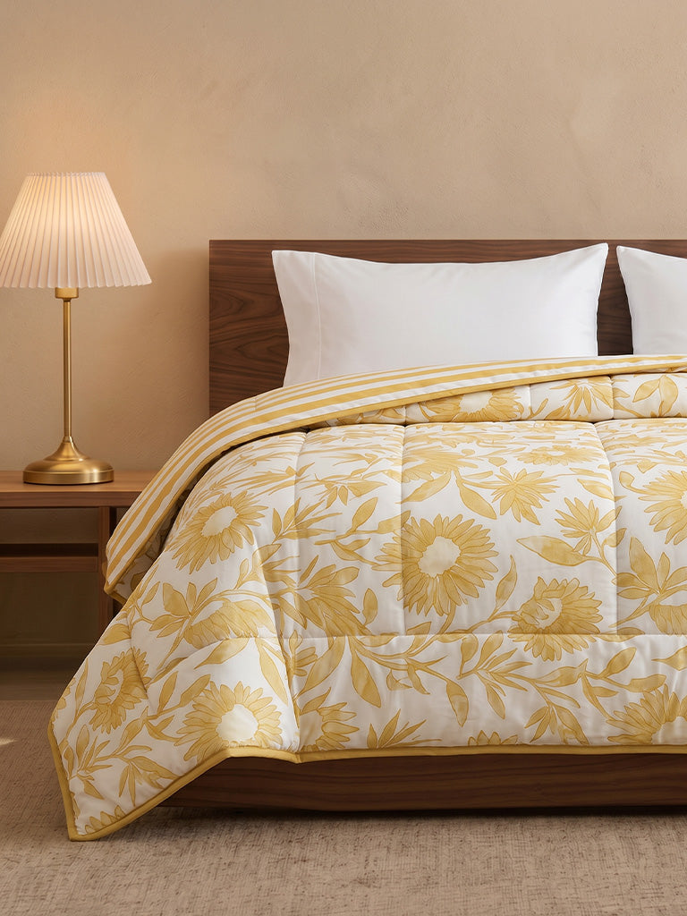 Westside Home Yellow Sunflower Reversible Quilted Queen Bed Comforter
