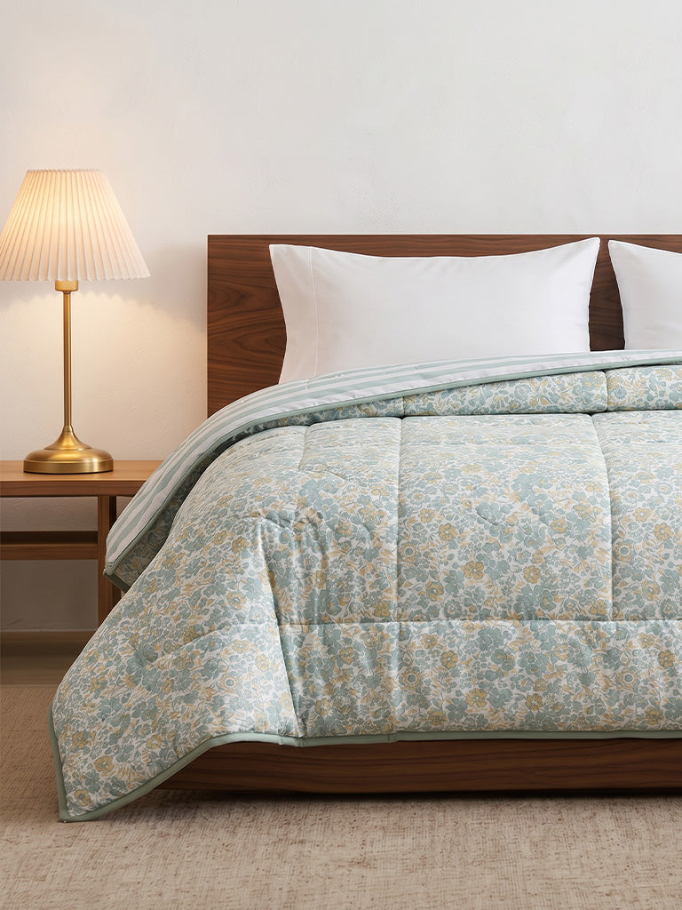 Westside Home Dusty Blue Floral Reversible Quilted Single Bed Comforter